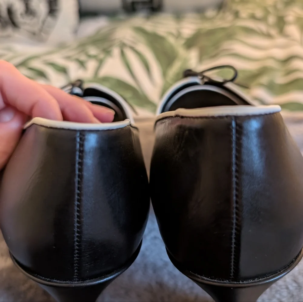 RALPH LAUREN PURPLE LABEL Katia/Spectator Heels W/DUST BAG. - Picture 13 of 16